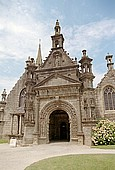 Guimiliau, church enclosure, the sculptured porch